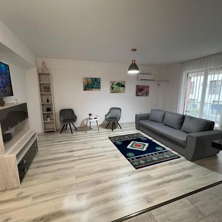Chic Apartament Complex Inamstro Iasi Exterior foto