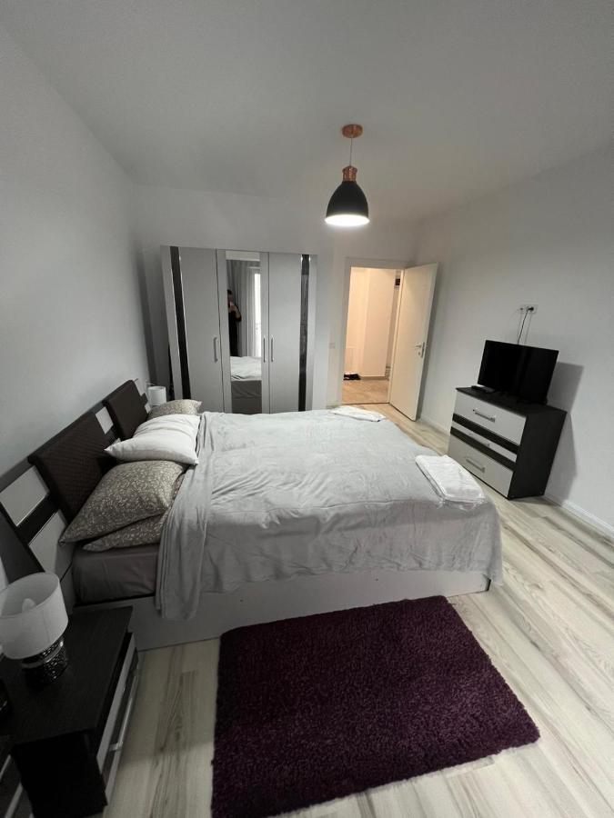 Chic Apartament Complex Inamstro Iasi Exterior foto